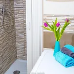 Casa Mary, A Pochi Passi Dal Mare Iun R9437 Lejlighed