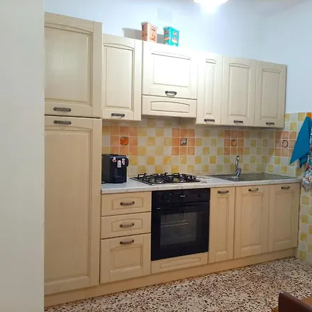 Casa Mary, A Pochi Passi Dal Mare Iun R9437 Apartment *