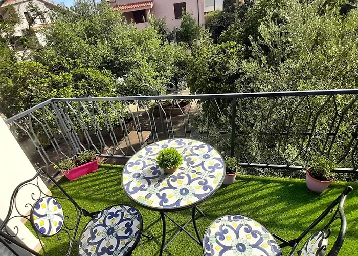 Casa Mary, A Pochi Passi Dal Mare Iun R9437 Cala Gonone